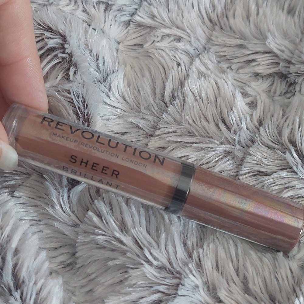 New makeup revolution lip gloss Sheer Hustle